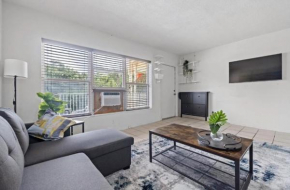 Cozy 1BR Beachside Getaway with 1Q , 1 Sofabed